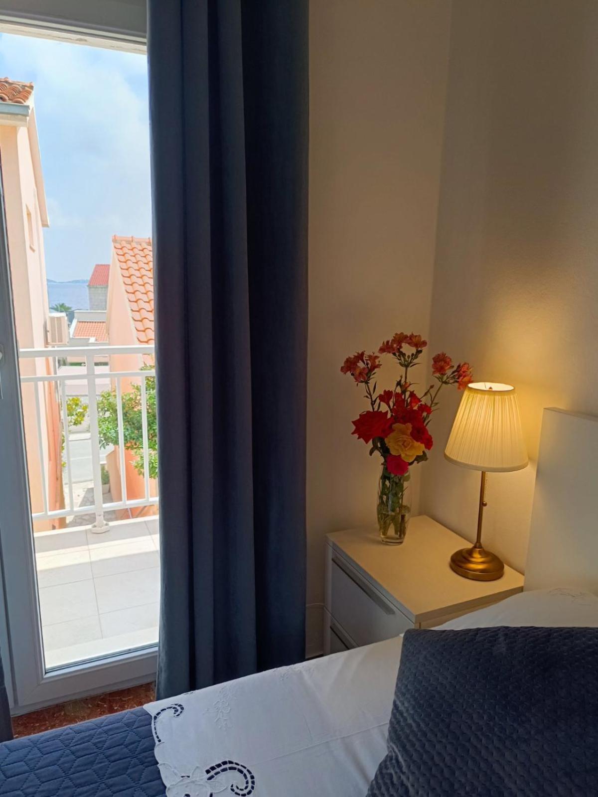 Apartments Frano I Franka By The Sea Orebić Chambre photo